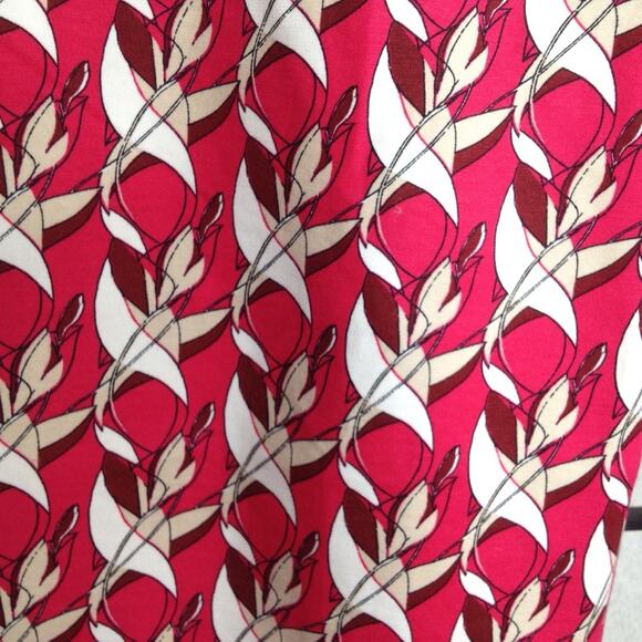 Lane Bryant Capri Floral Pink Cropped Pants Size 16 - Picture 5 of 7